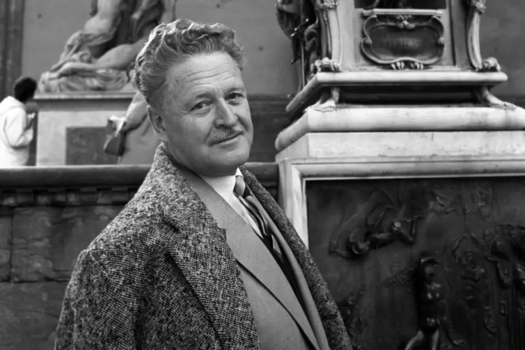 Nazım Hikmet Ran: Türk Şiirinin Devrimci Sesi